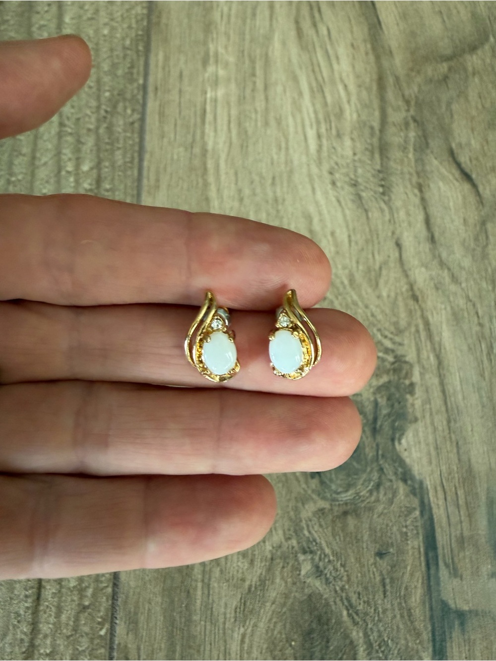 Vintage Opal & Rhinestone Gold Tone Earrings